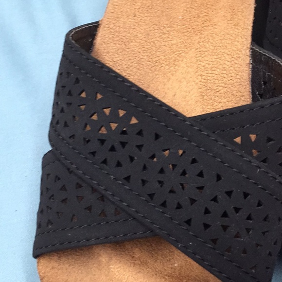 Slides - Picture 3 of 6